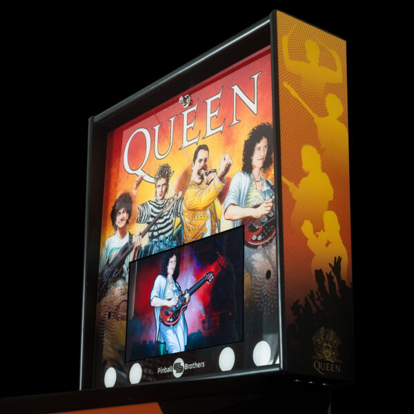 queen-cabinet-1